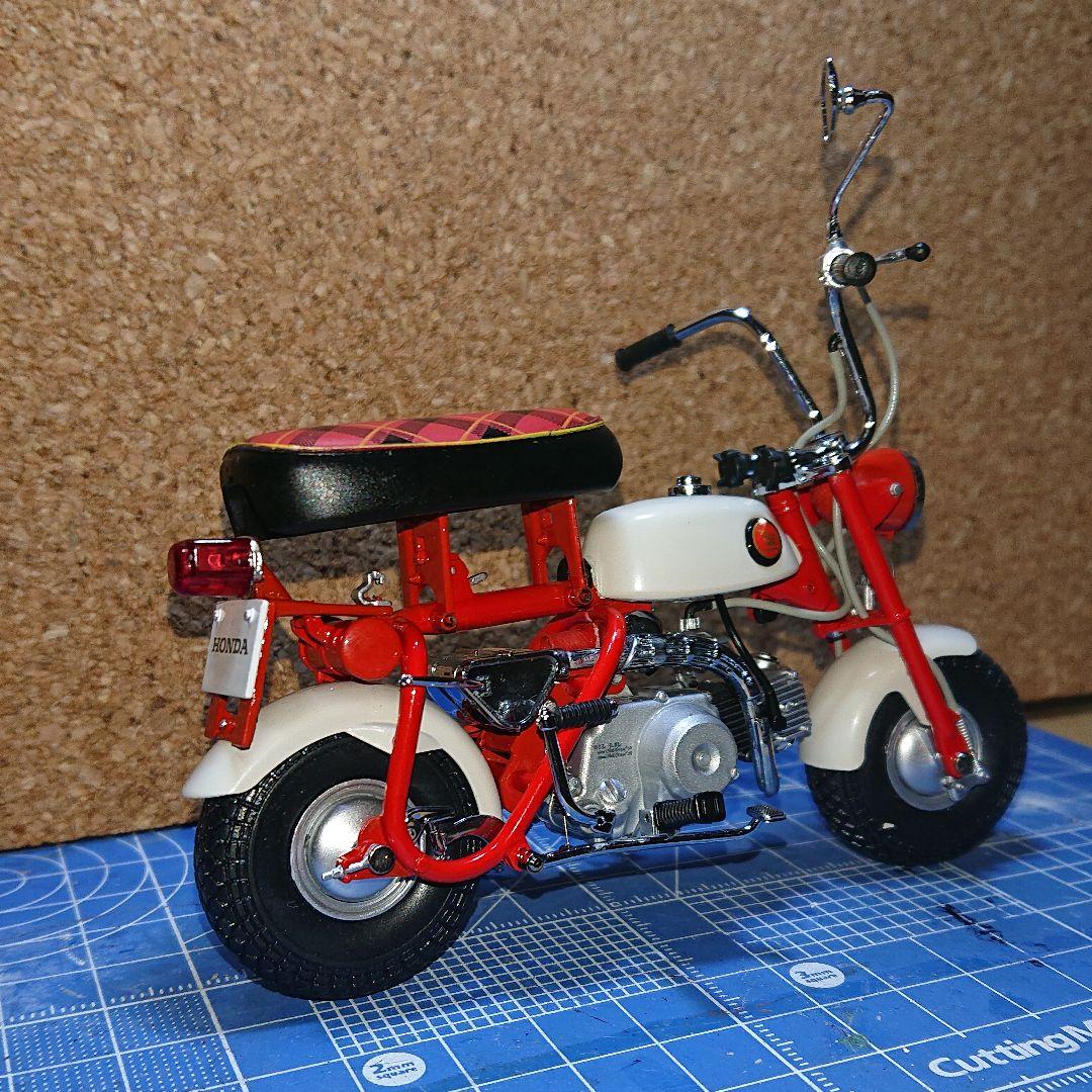 １/１０エブロ完成品