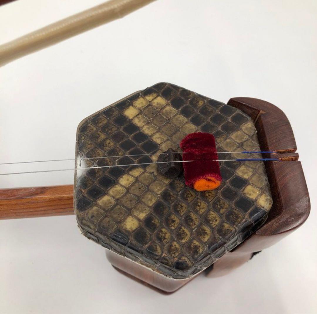 名師堂　二胡　紅檀（こうたん） ニシキヘビ皮 セミハードケース付