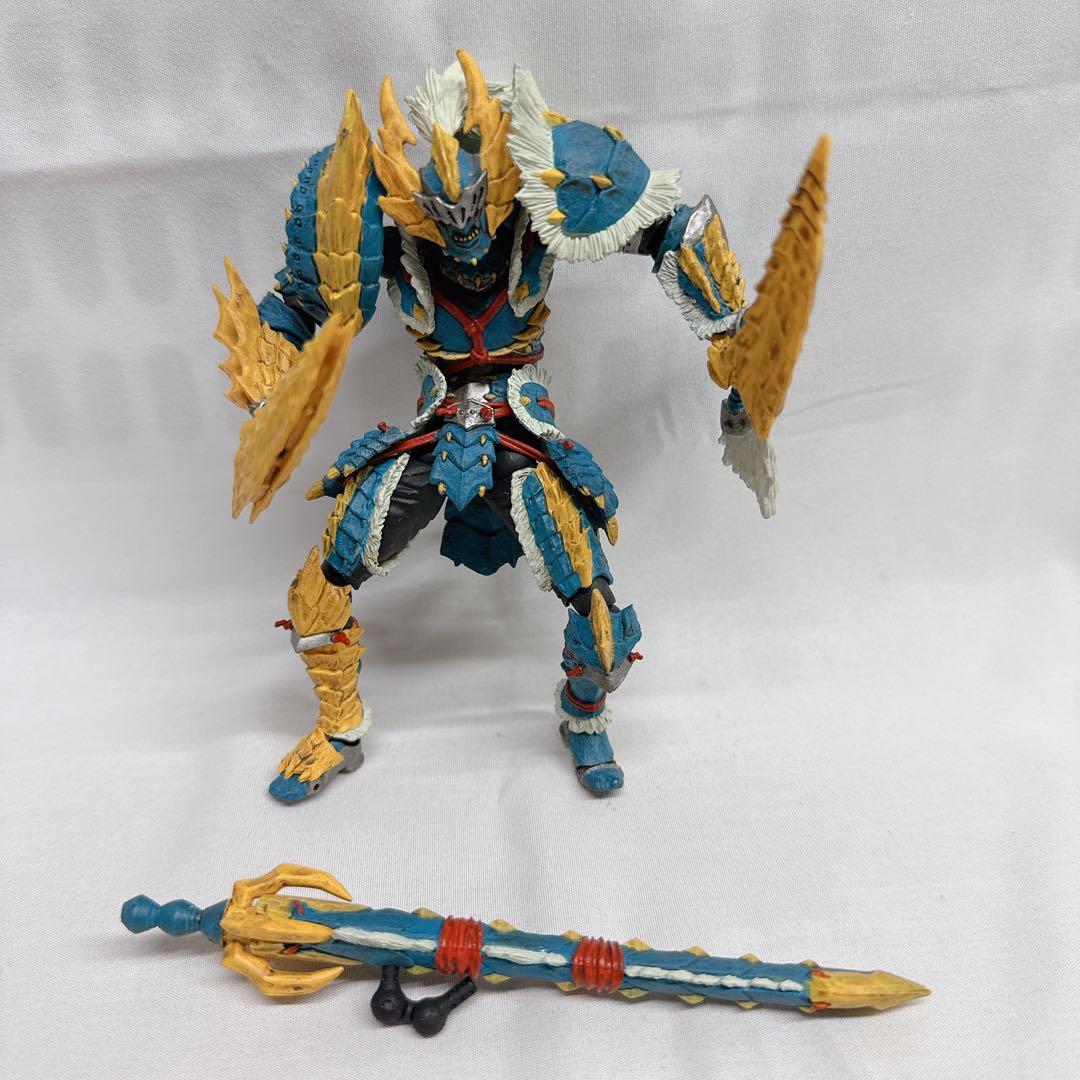 リボルテックヤマグチ　ハンター男剣士　ジンオウガ