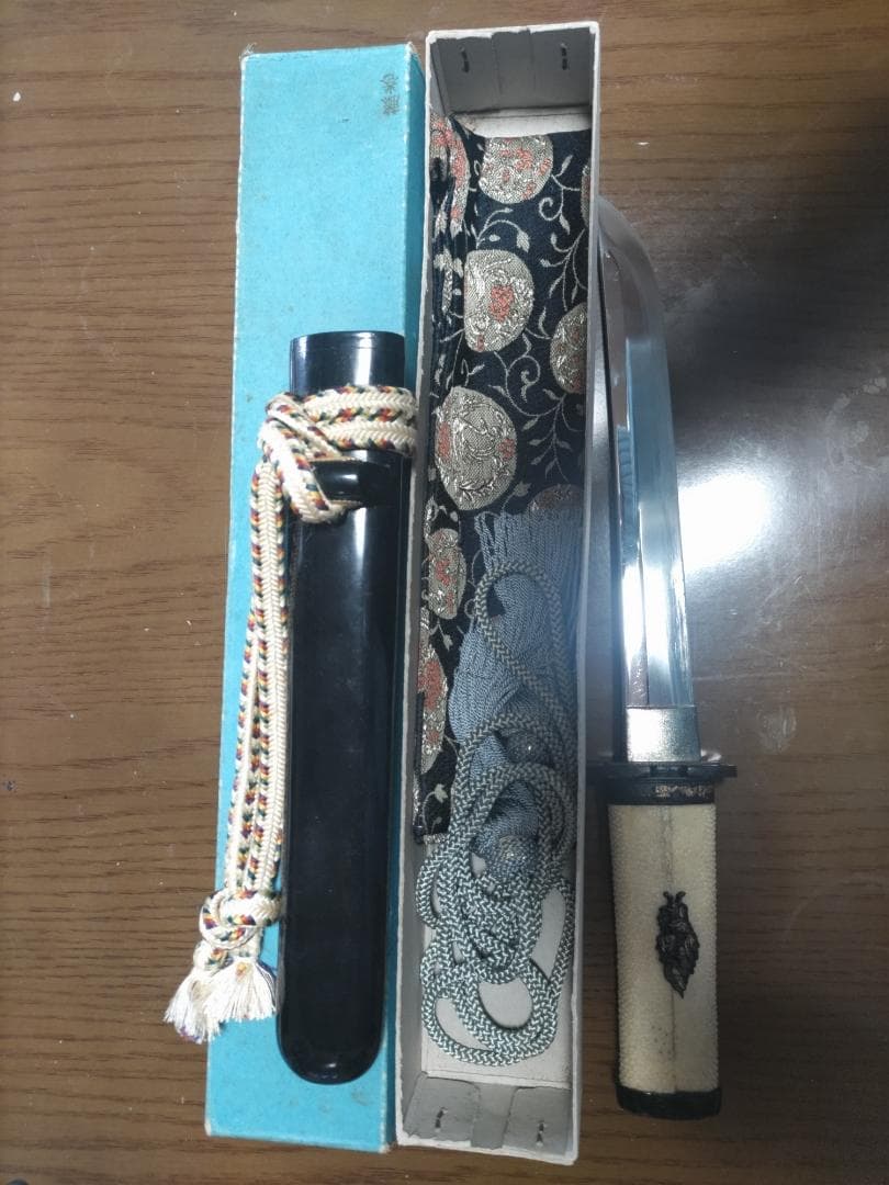 刀 約30cm 黒鞘 白柄