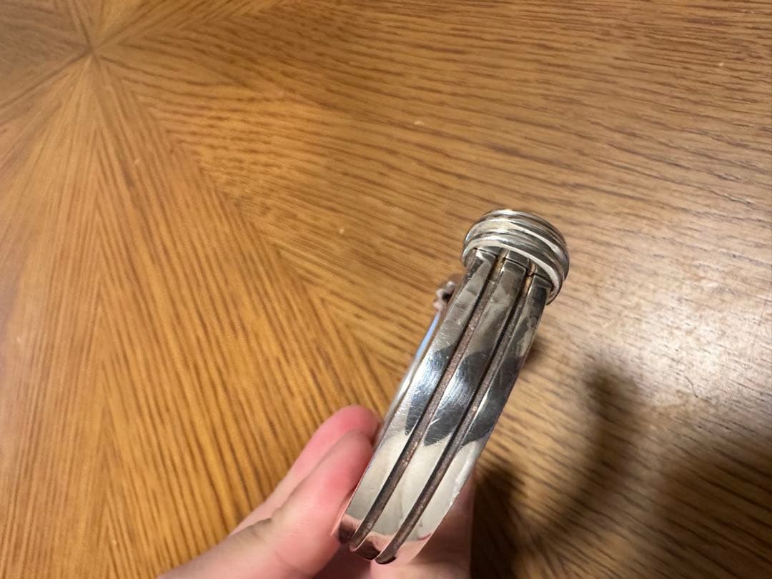 ティファニー　グルーブド　バングル