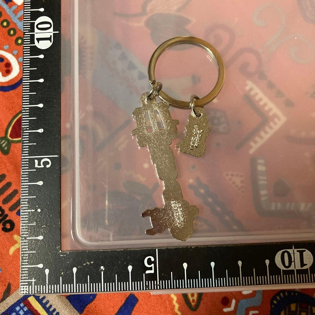 キーブレード　キーホルダー　モンスターズインク