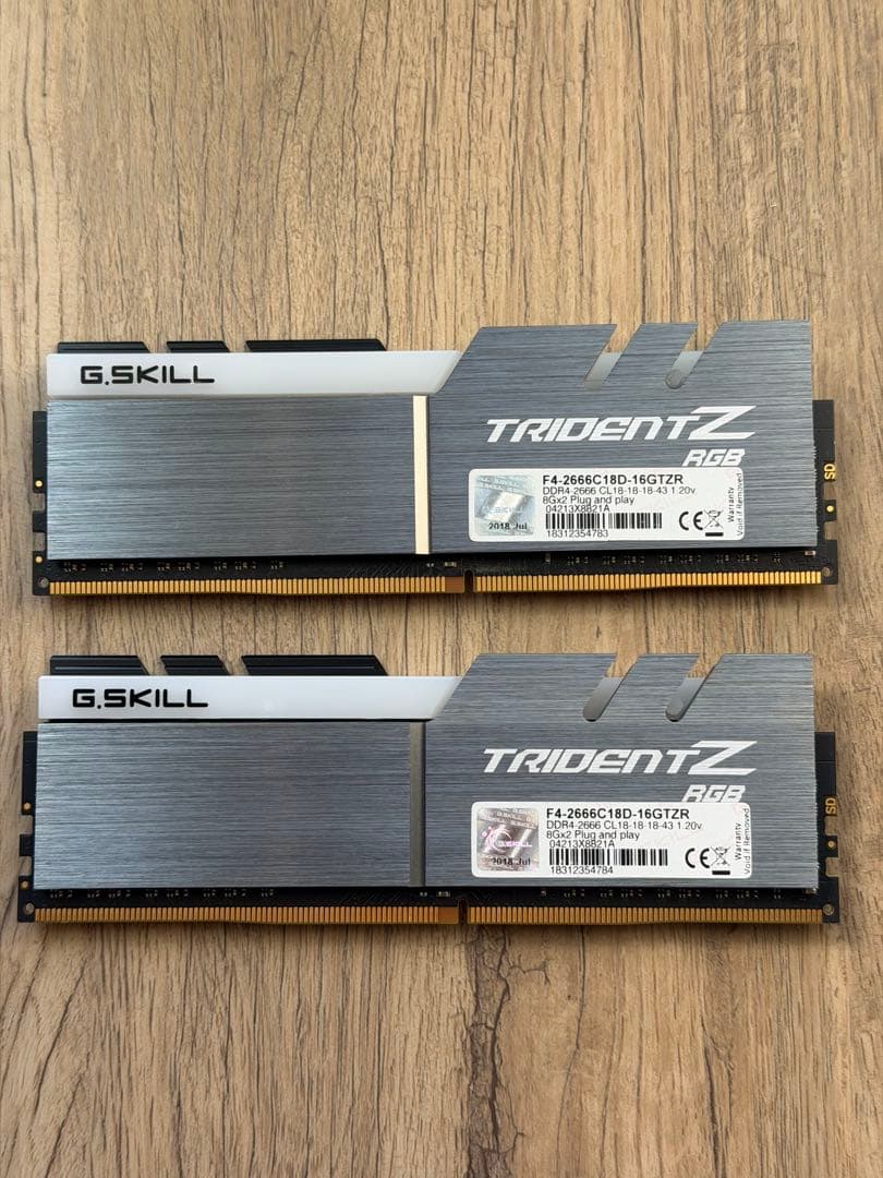 G.SKILL Trident Z Rgb 8Gb 2枚　2666MHz