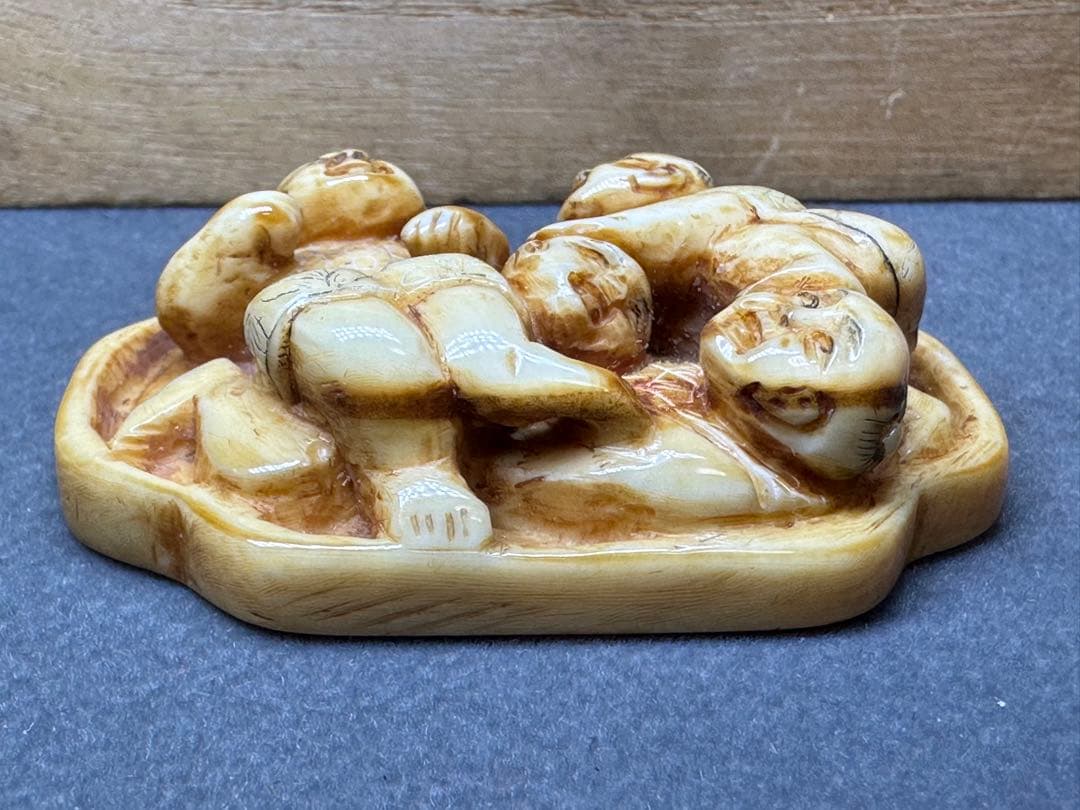 極上　根付　和装小物　美術品　 置物　彫刻 細密細工　骨董　アンティーク