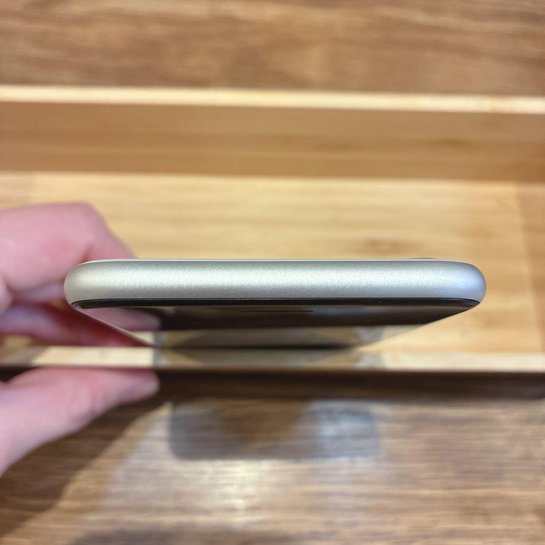 iPhoneSE 第3世代 ホワイト