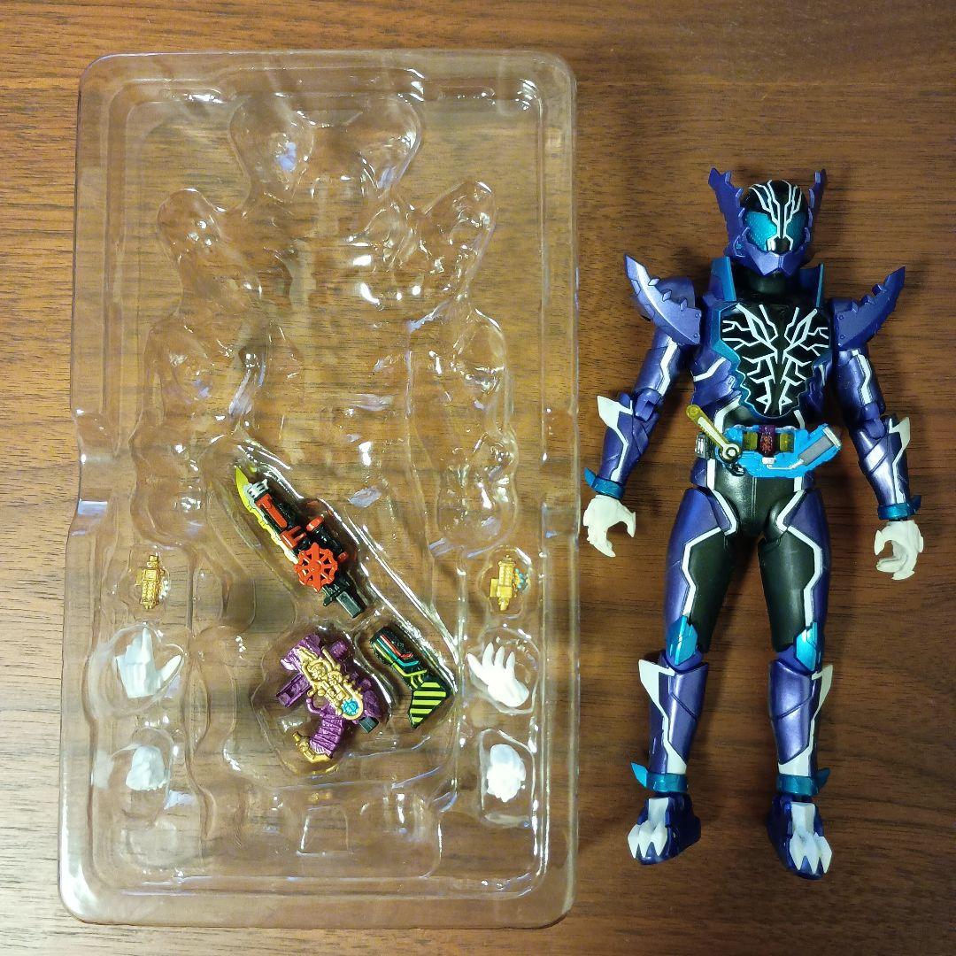 S.H.Figuarts 仮面ライダー ローグ　作品:仮面ライダービルド