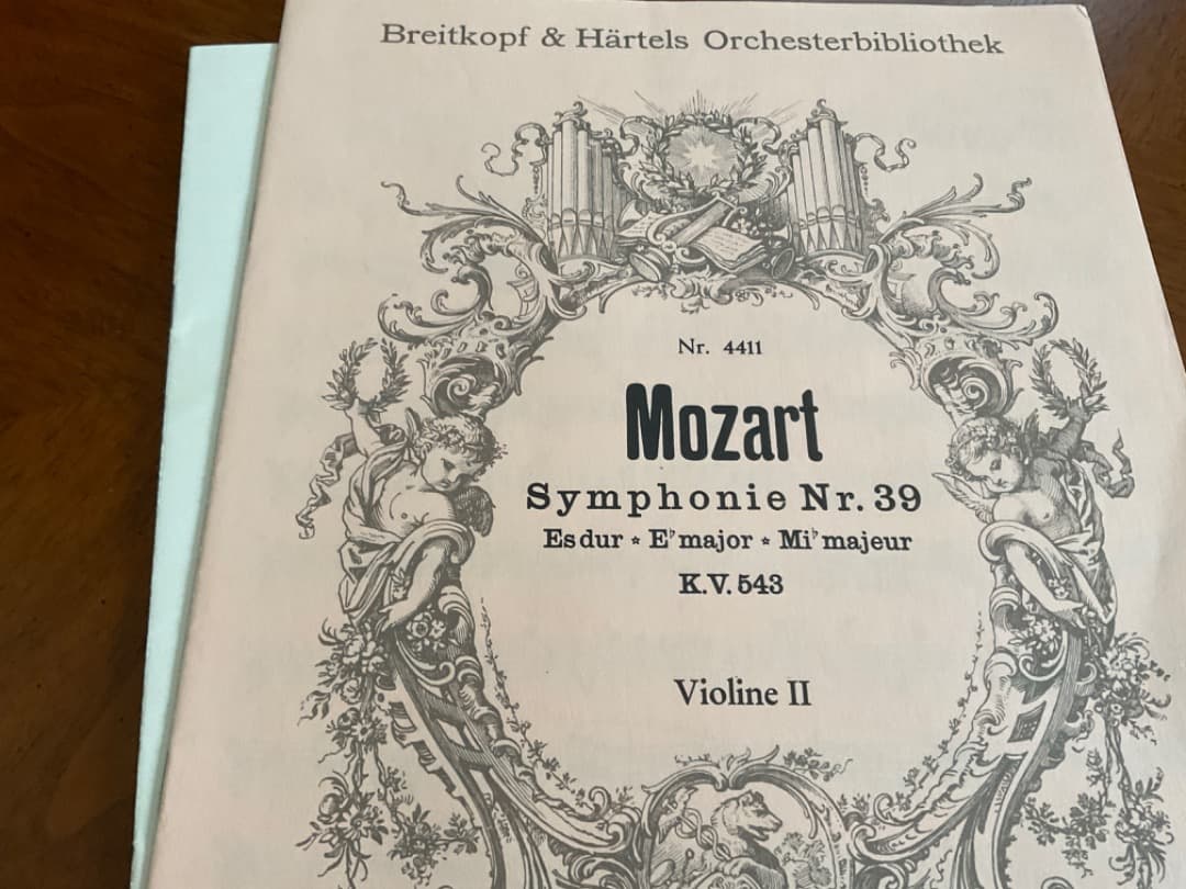 オーケストラ全パート譜　モーツァルト　交響曲第39番　k.543 未使用！