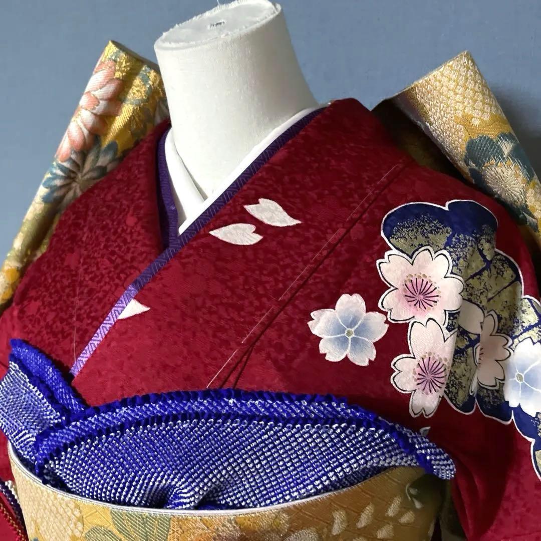 振袖フルセット　新品　特大　高身長　渋い赤に花柄 金色模様　成人式