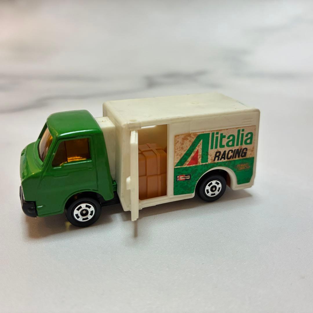 いすゞ エルフ FF マイパックとLANCIA STRATOS HFのセット