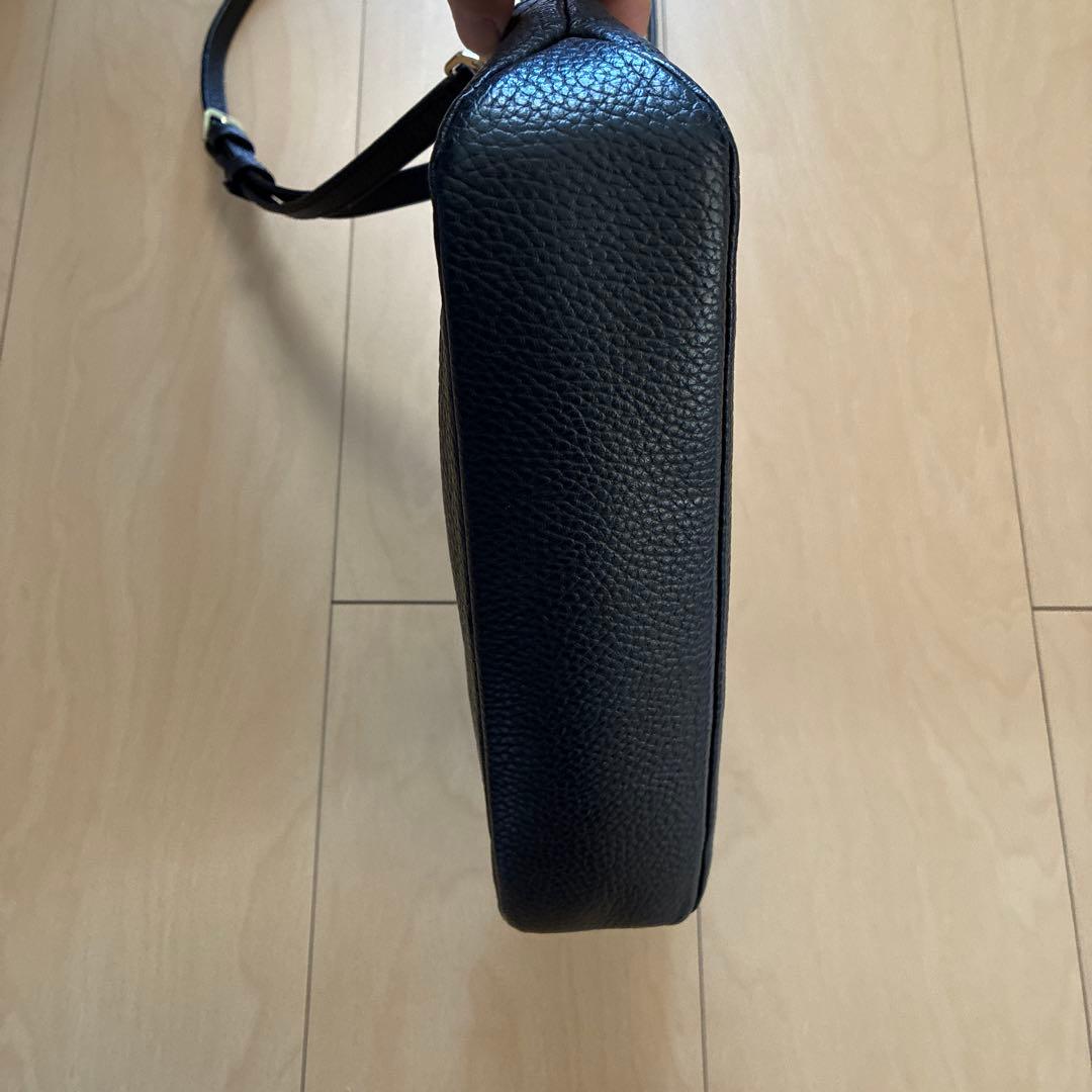 アニエスベー　ショルダーバッグ　黒　シボ革