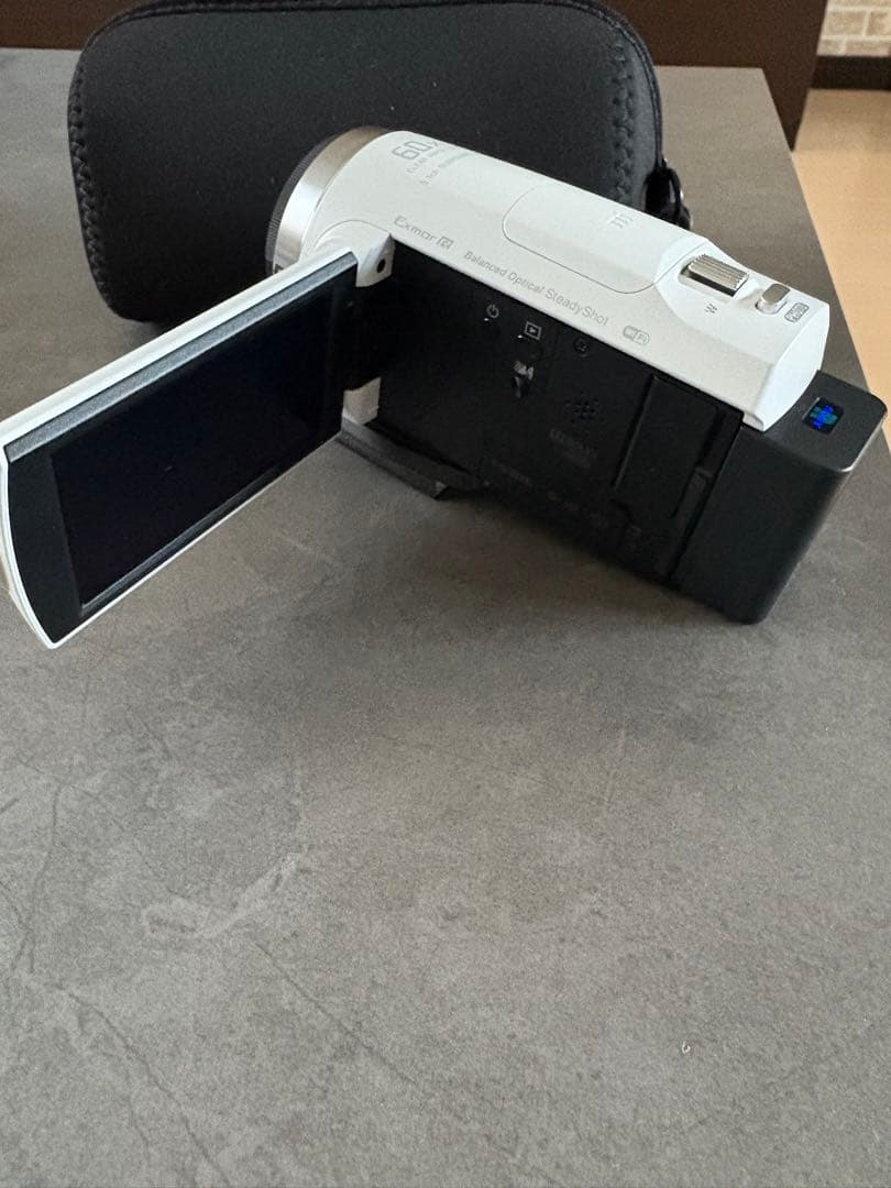 【超美品】SONY HDR-CX680 ビデオカメラ 本体　三脚付き