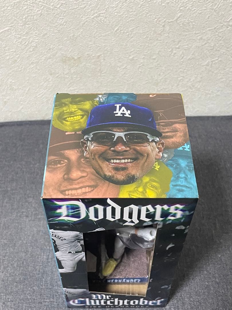 キケ ヘルナンデス　Dodgersフィギュア　ボブルヘッド