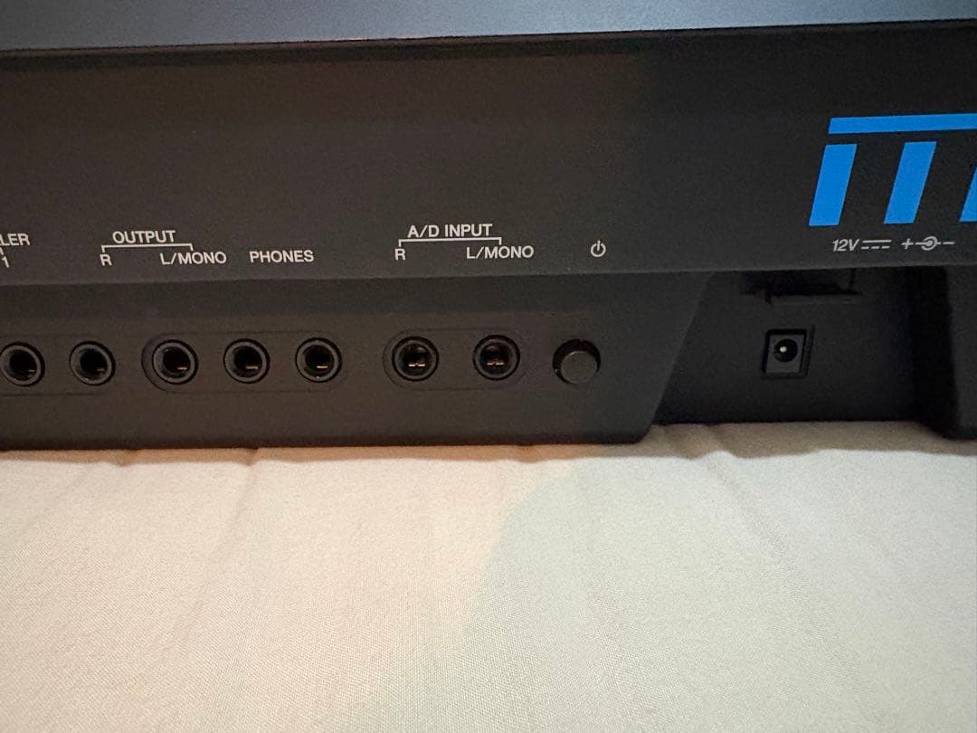 Yamaha MODX7＋ シンセサイザー