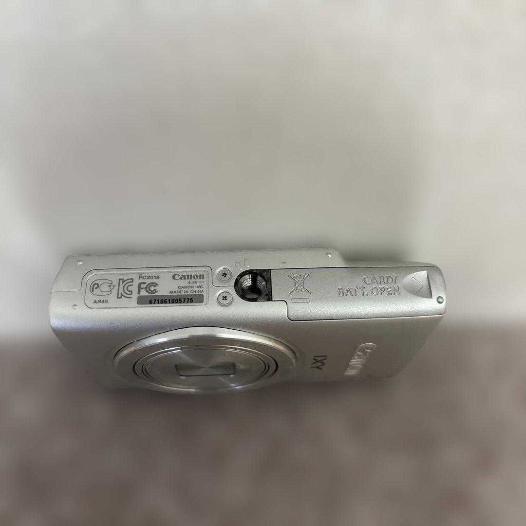 Canon IXY デジタルカメラ（ジャンク•充電不可）