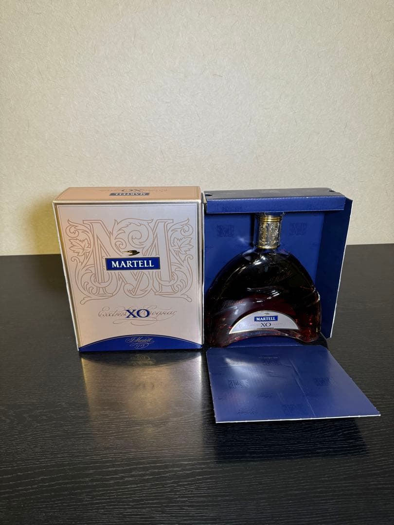【超美品】MARTELL XO ブランデー 化粧箱付き　700ml？1L？