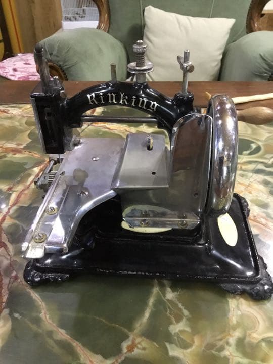 レア　アンティークミシン　毛糸ミシン❓