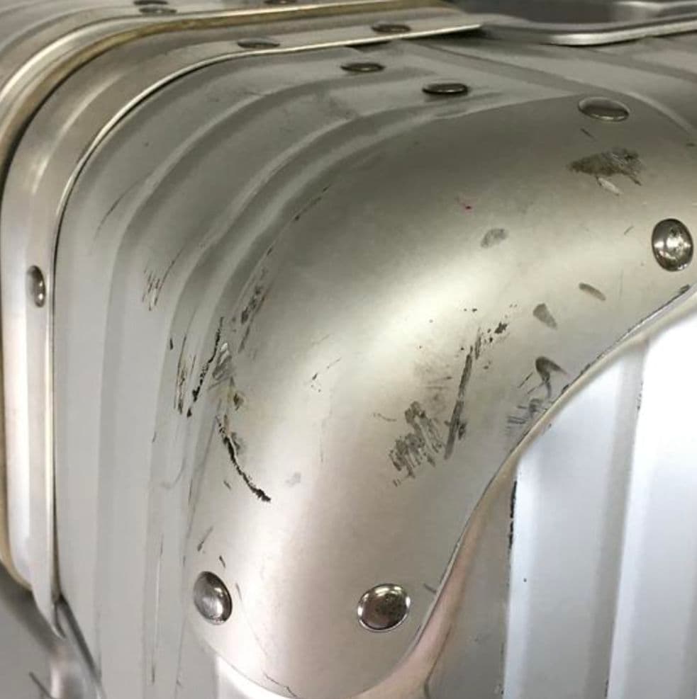 リモワ サルサ 4輪 アルミ スーツケース