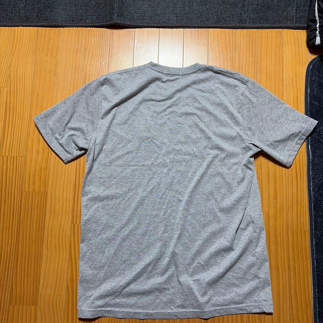 MONCLER グレー Tシャツ