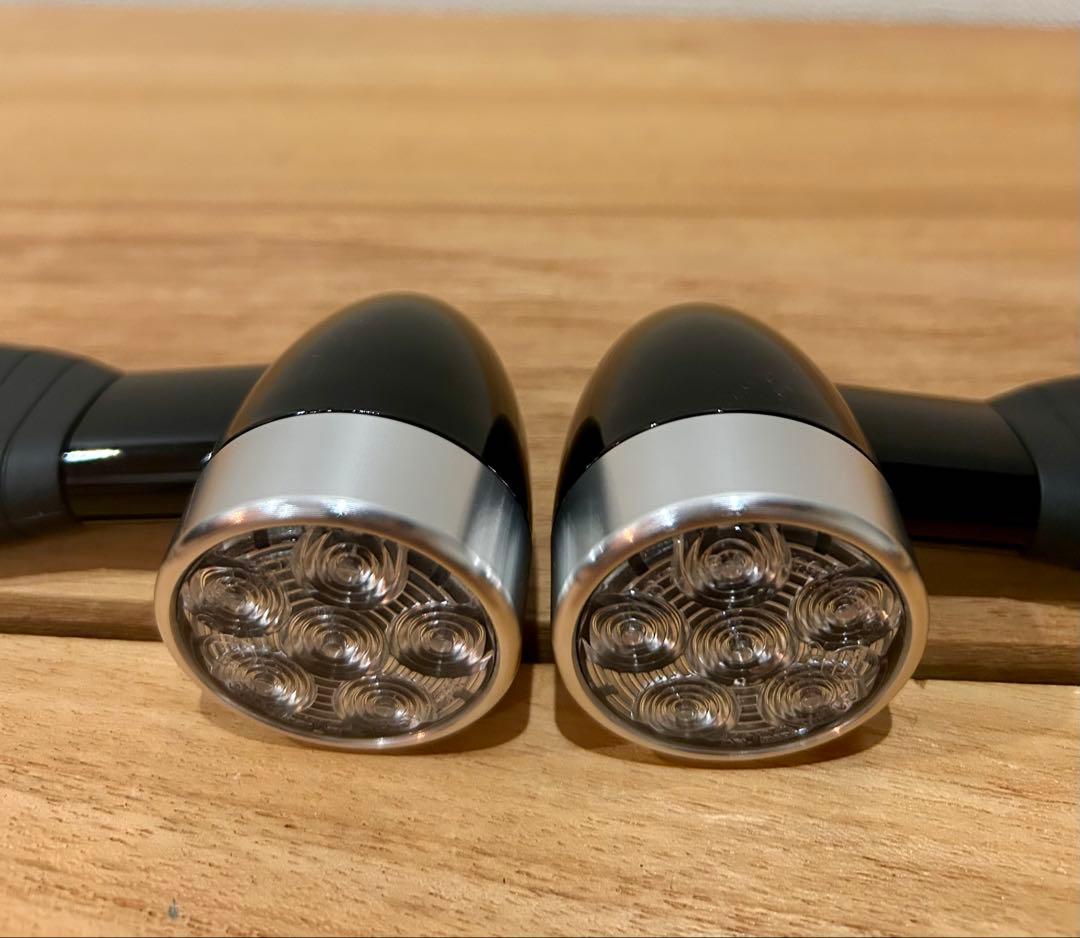 【土日限定値下げ】トライアンフ　純正オプション LEDウインカー　４個セット