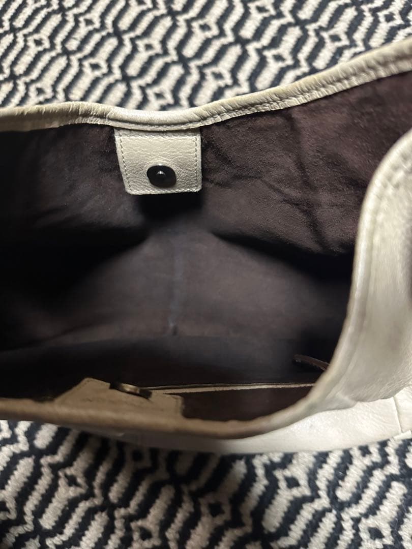 イブサンローランMOMBASAモンバサバッグベージュ革ショルダー希少トムフォード