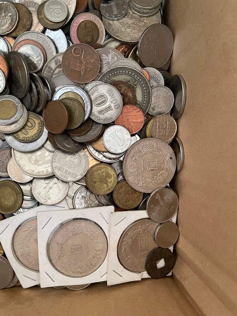 ぐ*こ様 古銭まとめ売り 10kg以上