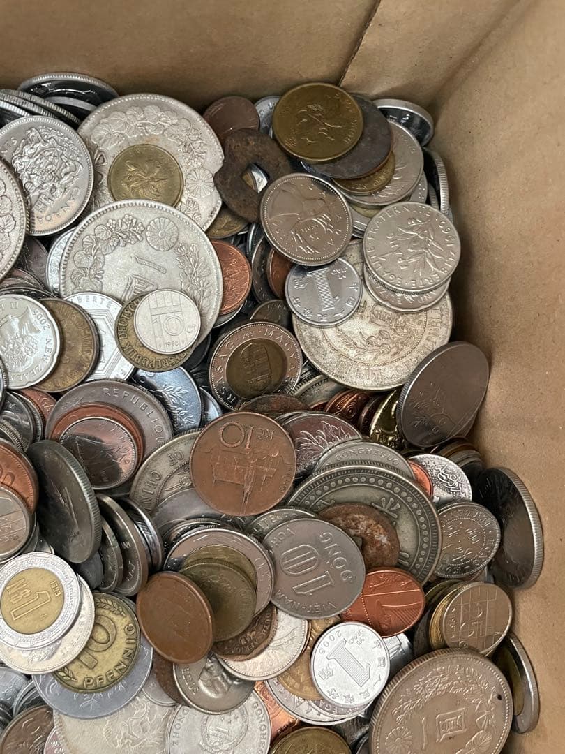 ぐ*こ様 古銭まとめ売り 10kg以上