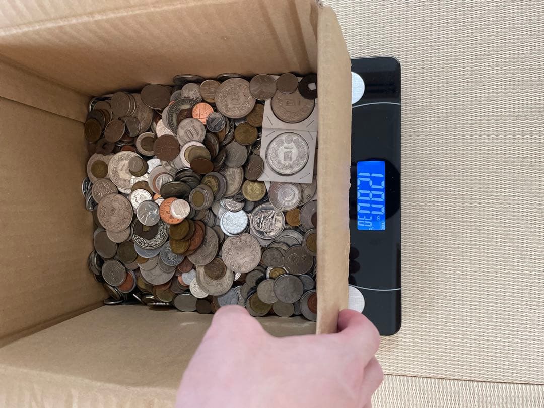 ぐ*こ様 古銭まとめ売り 10kg以上