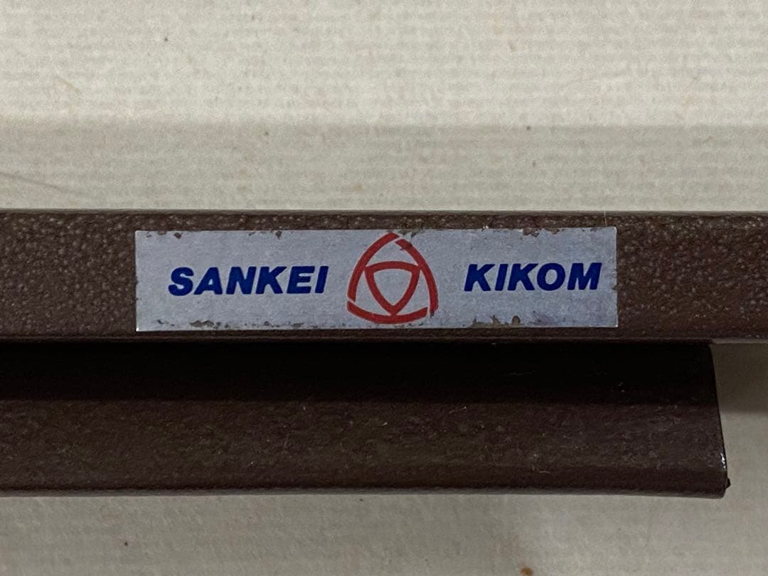 匿名配送 NO.8949サンケーキコム新聞挟 スチールV型 NO.621×6本