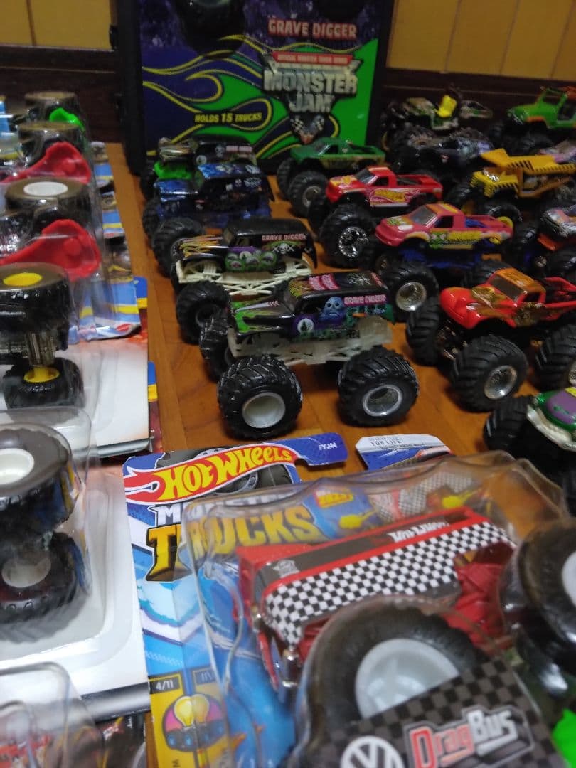 モンスタートラック　超超得！！50台セット