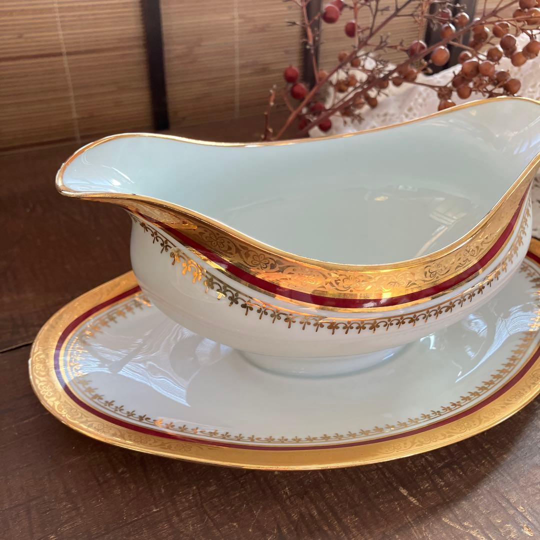 フランスアンティーク Limoges ロカイユスタイル 白磁のソーシエール　金彩