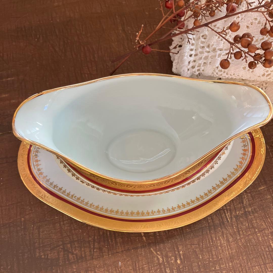 フランスアンティーク Limoges ロカイユスタイル 白磁のソーシエール　金彩