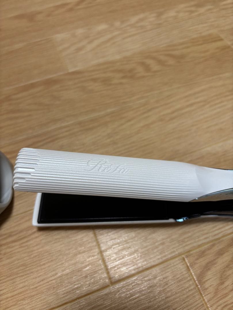 Refs リファ ストレートアイロン