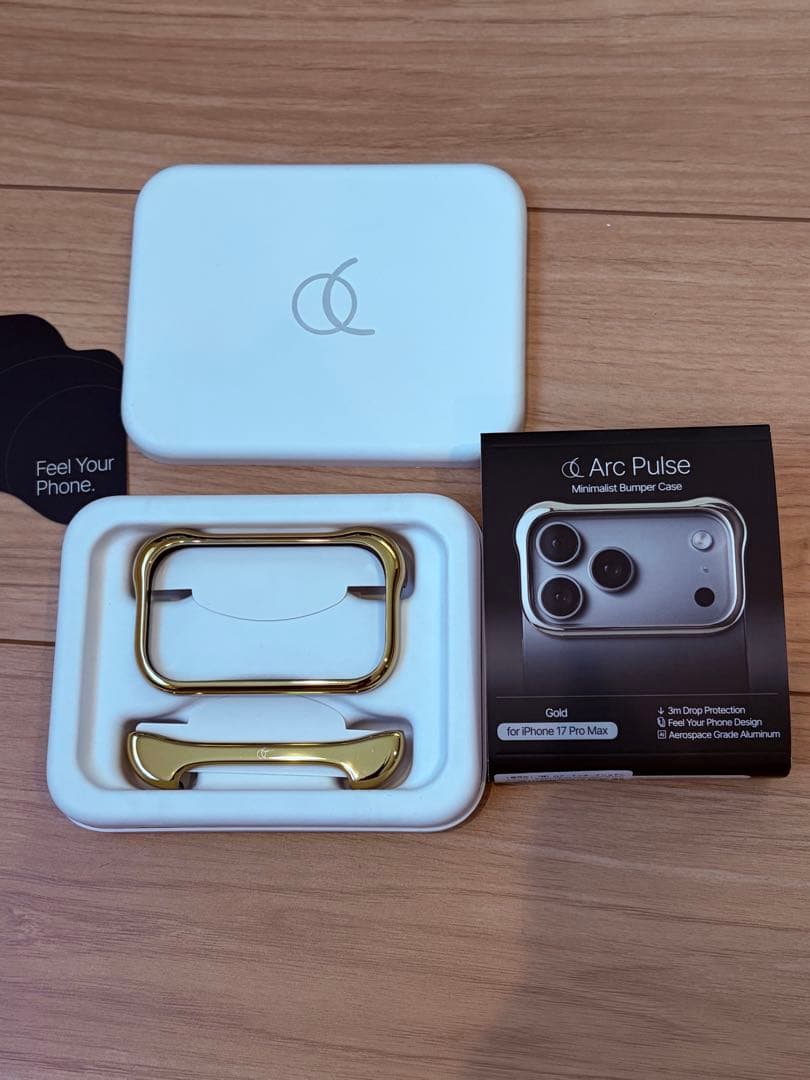 Arc Pulse ミラーゴールド　iPhone17promax専用　新品同様