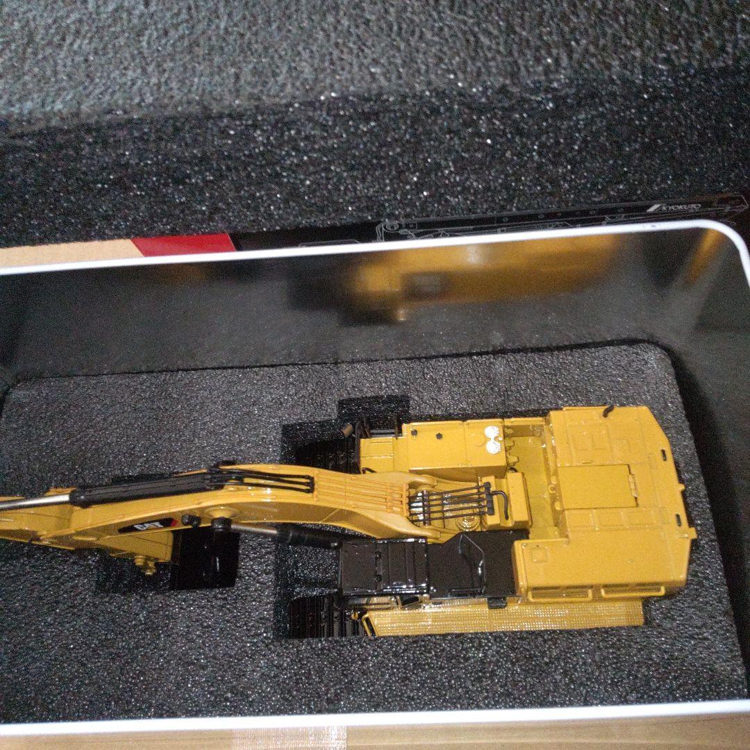 フィアット君　キャタピラー建機　CAT 390F L 1/50