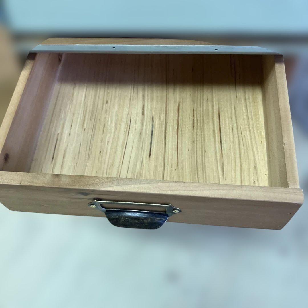 アンティークなガラス扉のキャビネット6ドロワー ミントグリーン木製キャビネット