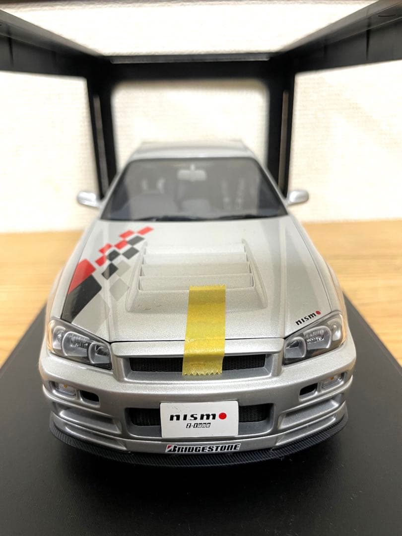 美品 AUTOart スカイライン GTR R34 Z-TUNE 1/18
