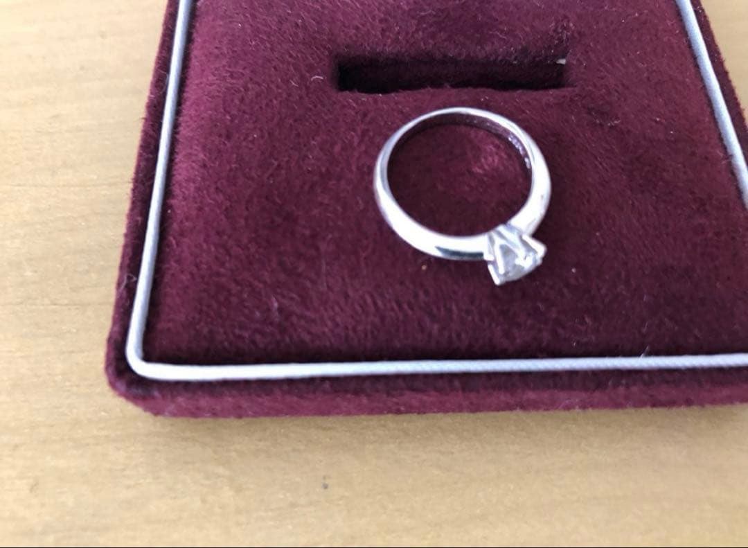 ダイヤモンドリング8号〜9号婚約指輪エンゲージリング0.34プラチナ