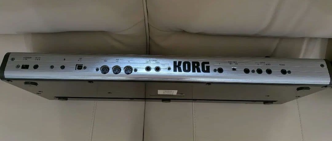 【希少】【現在製造中止】KORG R3 シンセサイザー キーボード