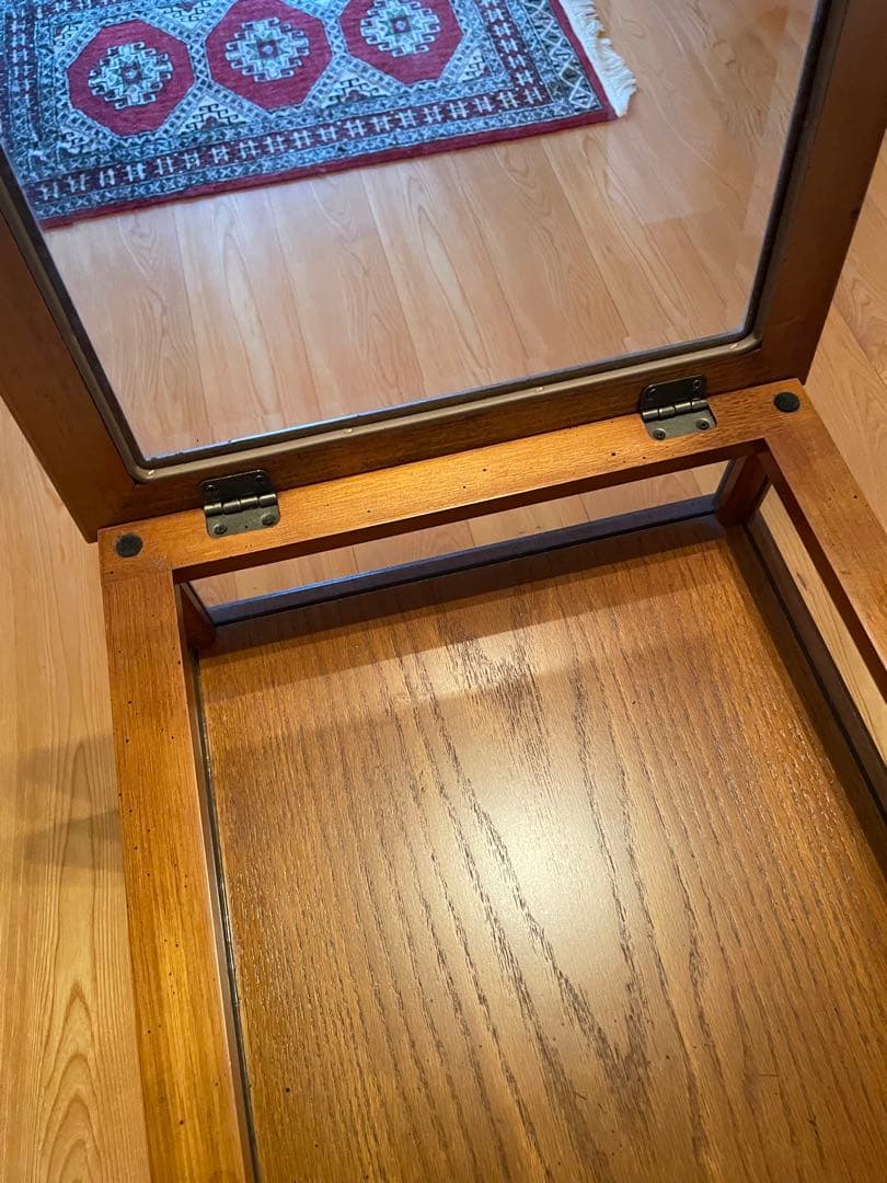 アンティークコレクションテーブル　猫足