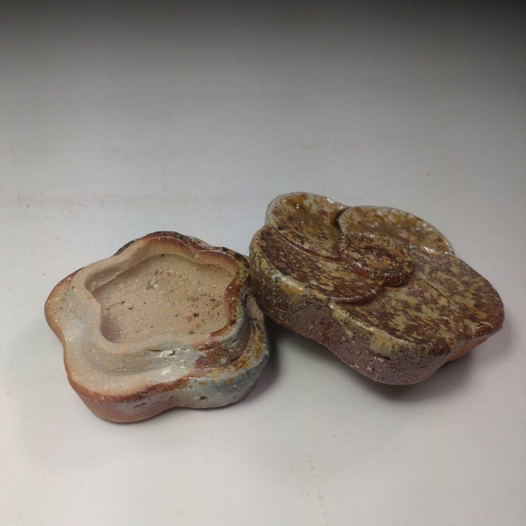 イ247 梅香合『信楽焼　上田直方作』『表千家　久田宗也（尋牛斎）極箱　花押』