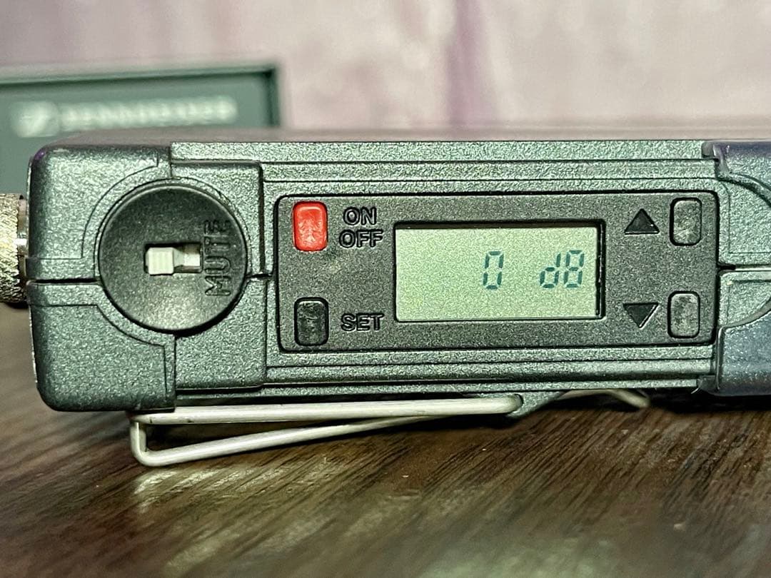 ④Sennheiser EW100 B帯 ワイヤレスシステム ラベリアマイク付き