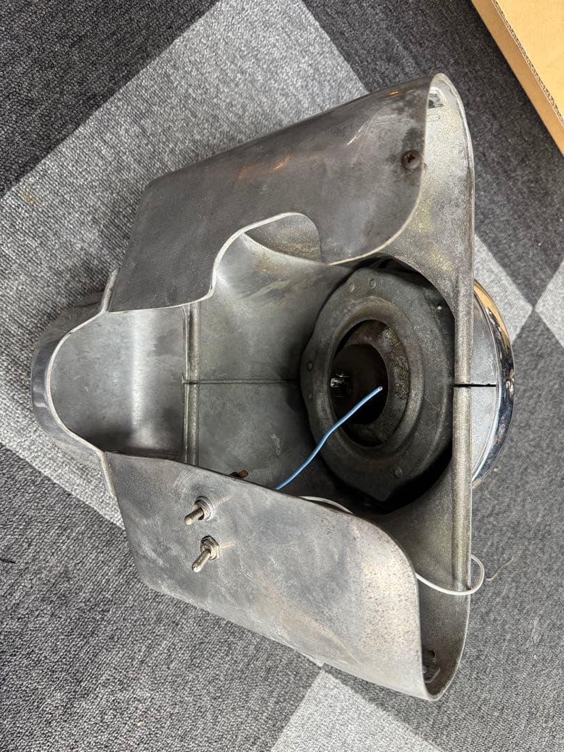 ハーレー　純正ナセル　FLH80 バイザー付き　67854-60