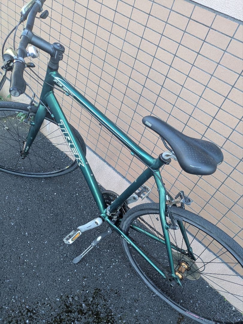 【近隣配送無料！】TREK 7.3FX クロスバイク グリーン 自転車