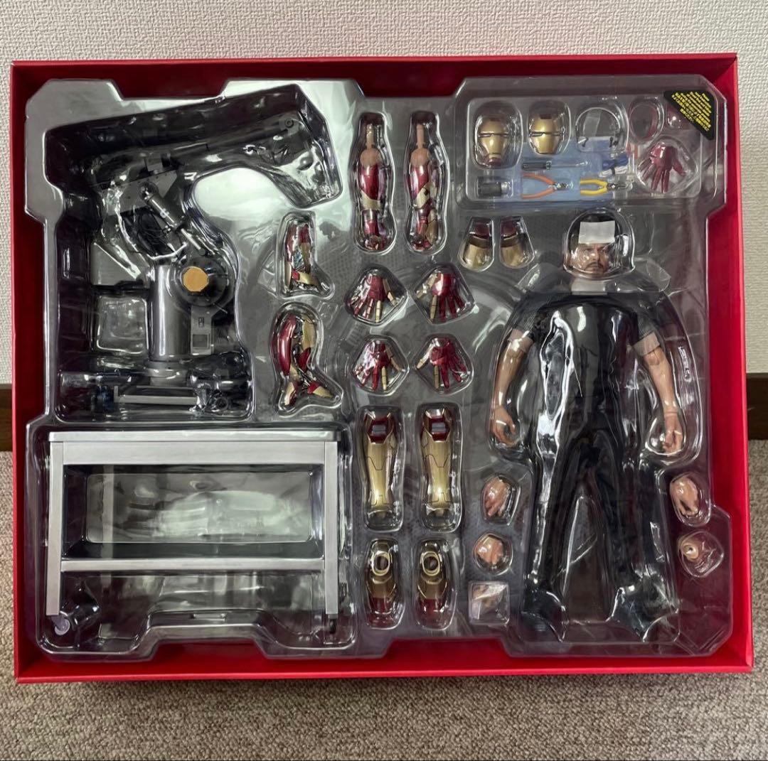 【美品】アイアンマン3 トニー スターク (開発作業版) ホットトイズ