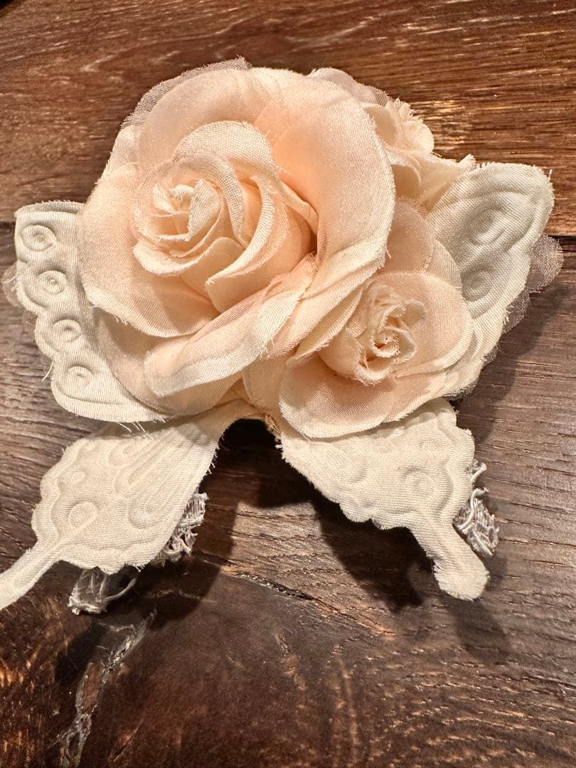 t*s様 メアリーマグダレン ヴィクトリアンメイデン 薔薇と蝶のブローチ兼クリッ