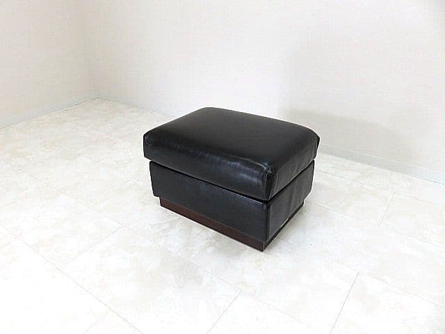 k*o様 Cassina　IXC/カッシーナ 総革オットマン 　スツール/本革オ
