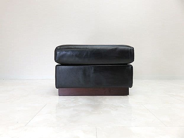 k*o様 Cassina　IXC/カッシーナ 総革オットマン 　スツール/本革オ