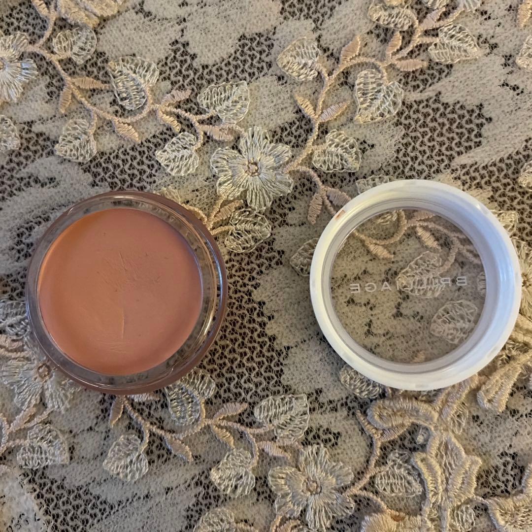 ブリリアージュ✨カムフラージュコンシーラーチーク01 ワイドフィンガーブラシ付き