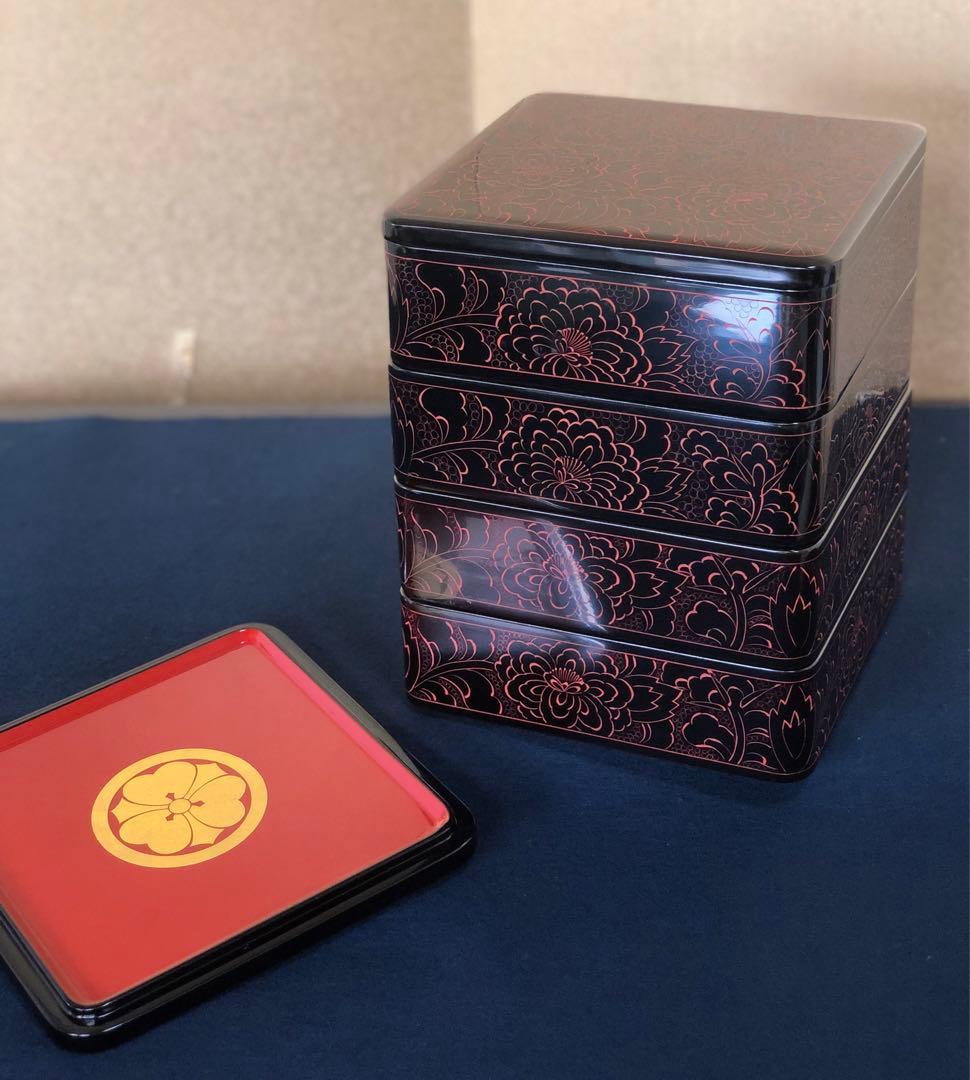 《レ》輪島塗 牡丹彫 四段重 替蓋付 木製漆器 木箱　251119え4