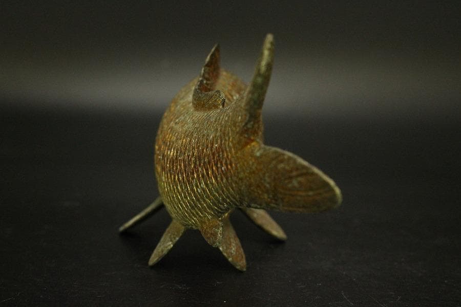 古い 鯉の置物 双魚 錦鯉(ZE457)